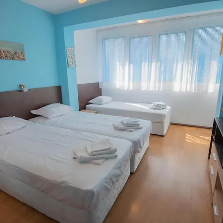 One-bedroom Flat Close To The Sea Garden By Flat Mаnаger