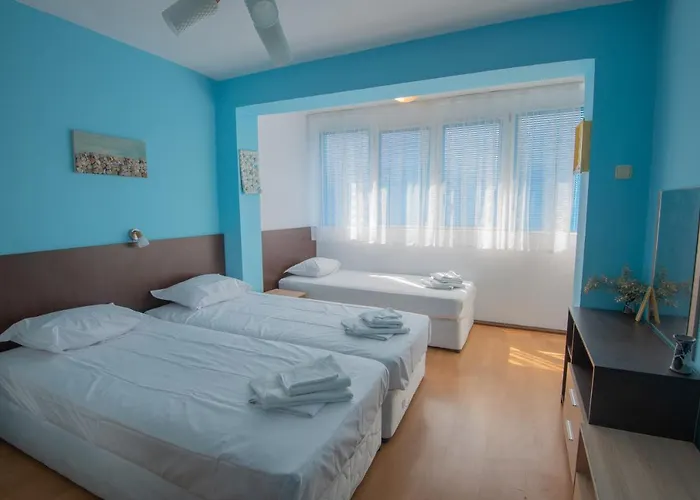 One-bedroom Flat Close To The Sea Garden By Flat Mаnаger Apartament